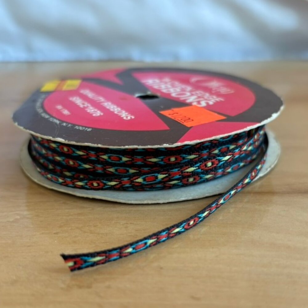 Vintage Swedish Fabric Ribbon Trim-25.5 yard piece-Red green black & gold - Picture 2 of 6